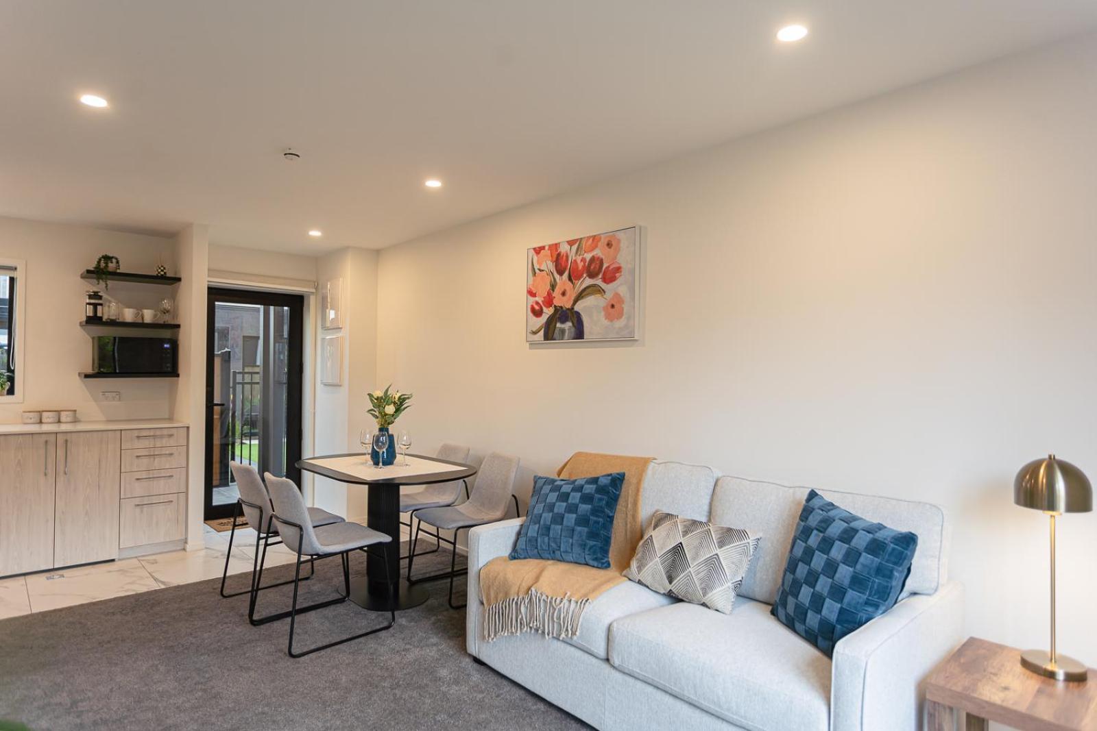 Modern 2 Bedroom Townhouse In Cbd With Parking! Sleeps 5 크라이스트처치 외부 사진