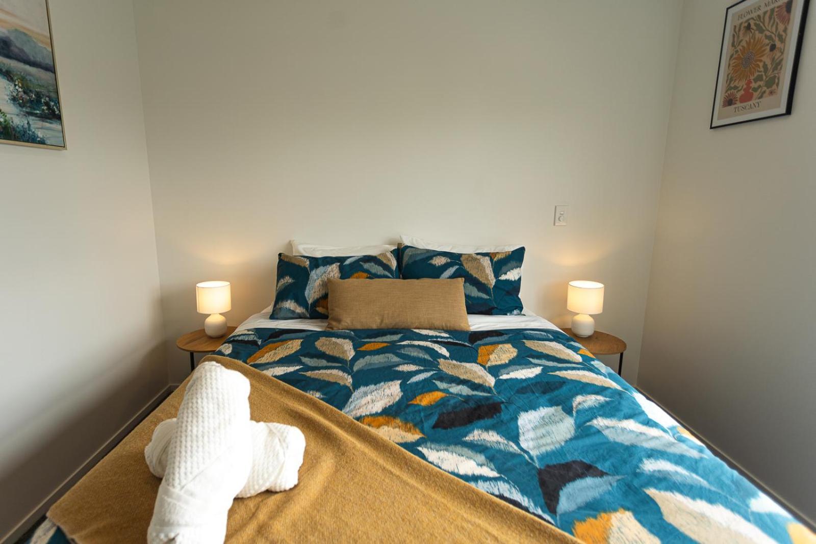 Modern 2 Bedroom Townhouse In Cbd With Parking! Sleeps 5 크라이스트처치 외부 사진