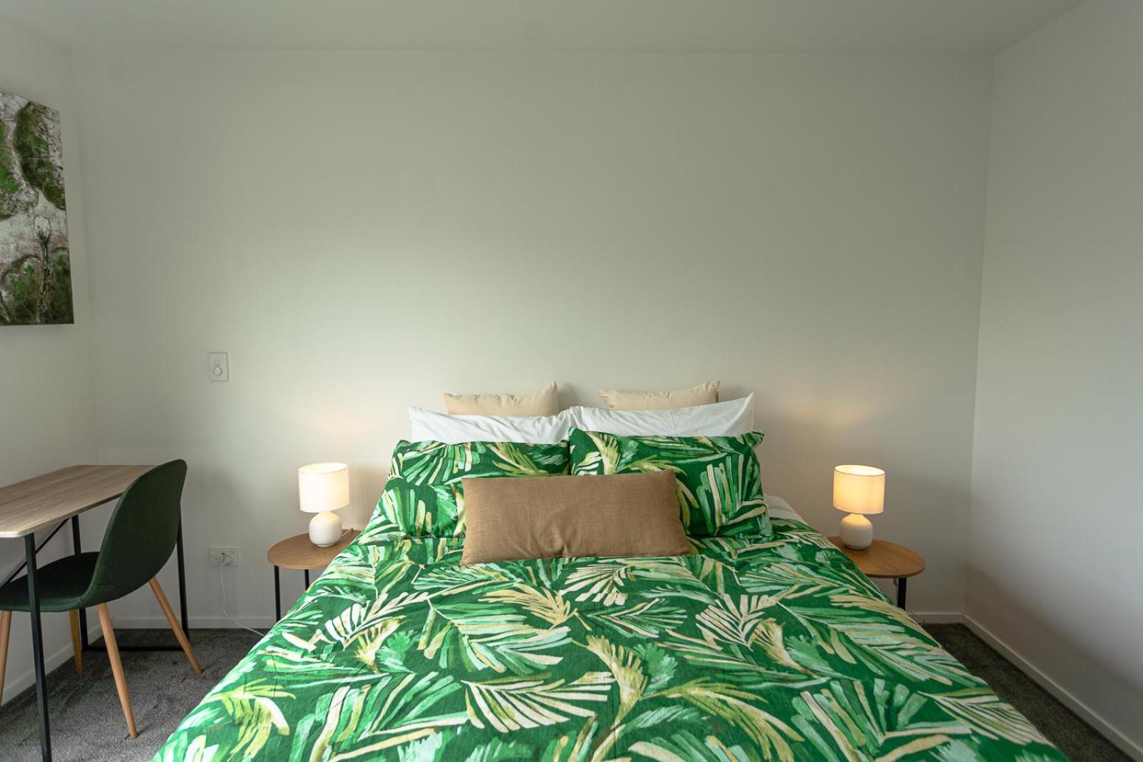 Modern 2 Bedroom Townhouse In Cbd With Parking! Sleeps 5 크라이스트처치 외부 사진