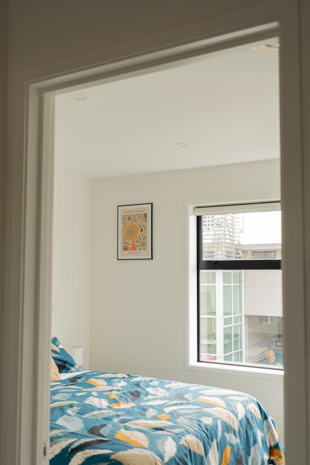 Modern 2 Bedroom Townhouse In Cbd With Parking! Sleeps 5 크라이스트처치 외부 사진