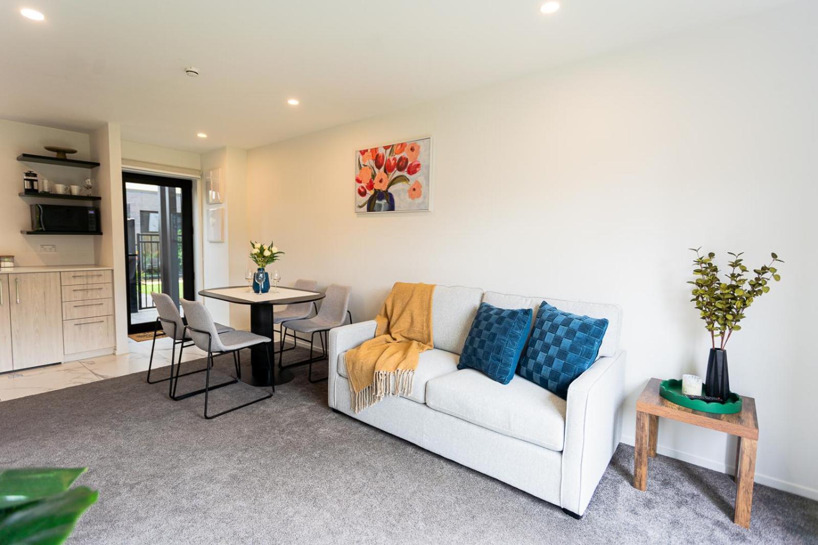 Modern 2 Bedroom Townhouse In Cbd With Parking! Sleeps 5 크라이스트처치 외부 사진
