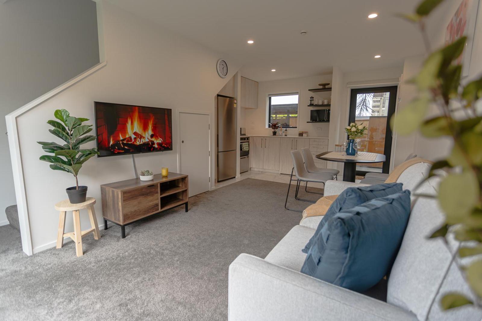 Modern 2 Bedroom Townhouse In Cbd With Parking! Sleeps 5 크라이스트처치 외부 사진